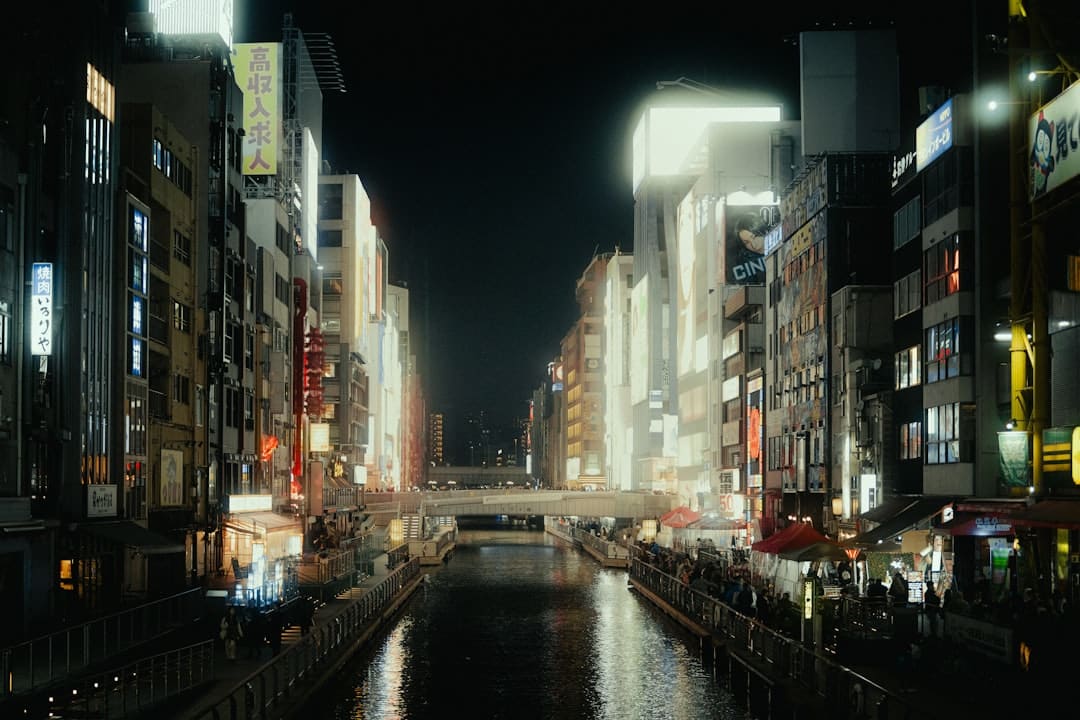 牛栏山《焰火人世》系列短片播映破3亿 铸就品牌内容传达新模范